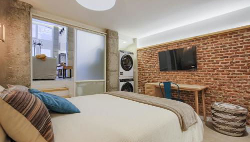 Beautiful apartment in the center surrounded by parks - Photo 2