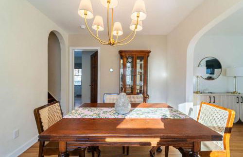 Comfortable 5BR Ames Stay Close to Campus - Foto 9