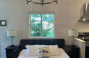 Hidden Gem Cabin in Hungry Horse, Firepit, Close to Glacier - Photo 7