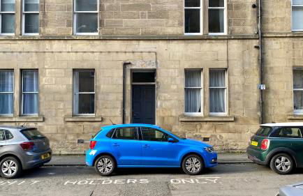 Stylish Apartment in Edinburgh 5 beds 3 Bedrooms - Photo 21