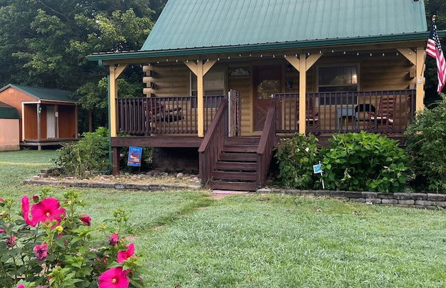 Yellow Cabin On The River 2 Bedroom Cabin by RedAwning - Photo 26