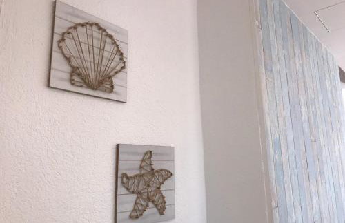 Seahomes Vacations - Amazing Seafront Apt & PKG - Foto 16