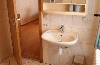 Erzhof Nassau- Gästezimmer an der Loipe - Photo 4