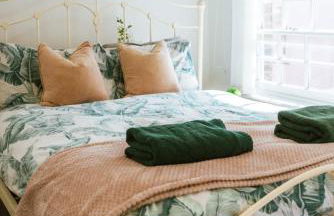 Breathtaking High Street Townhouse With Stunning Sea Views at 'The Old Fishermans Townhouse' - Foto 28