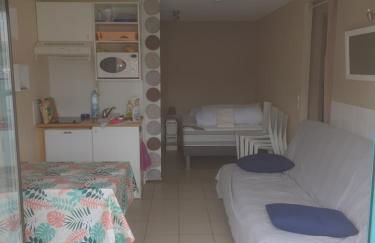 Studio cabine à 200m de la plage sainte Cécile - Foto 1