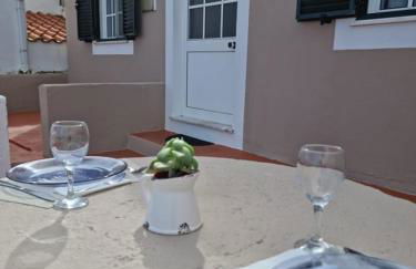 "Apartamentos do Farol" com vista para o mar - Foto 12