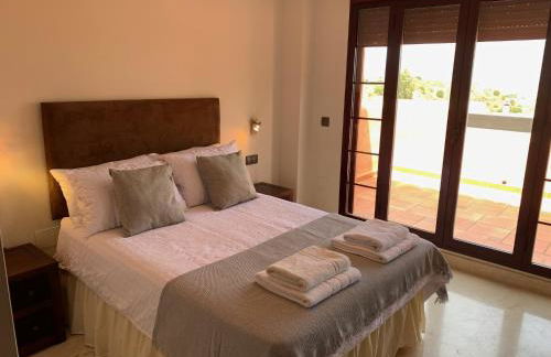 El Soto de Marbella FREE Golf-Tennis-Padel-Gym 2 Bedroom Penthouse - Foto 7