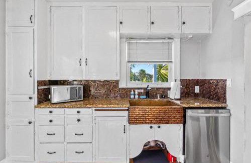 Bankers Hill Hideaway with AC Views and Parking - Foto 17