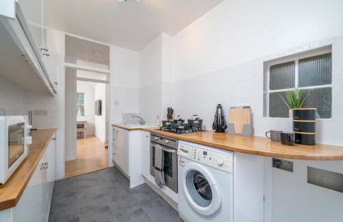 NEW! Cosy Flat - Free Secure Parking - Wapping Station - Foto 18
