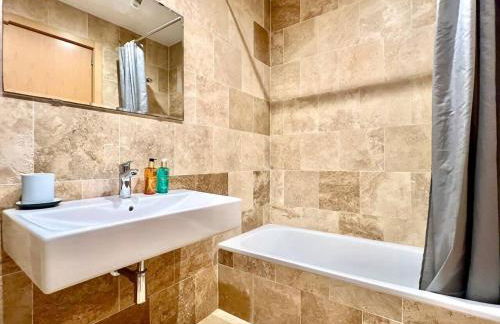 Lujosa casa con piscina privada - Foto 41