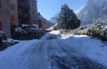 "La clé dorée" Studio balcon ensoleillé Vue montagne wifi - Photo 19