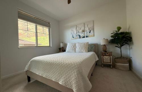 New 4 Bedroom Home with Ocean and Gorgeous Mountain Views in the gated community of Mauna Olu - Foto 48