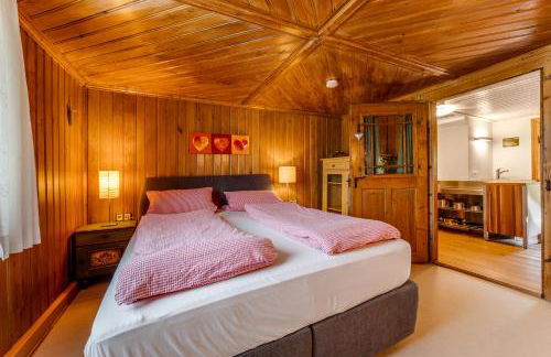 Ferienwohnung Wiesengrün - uriger Hüttenstil - Foto 3