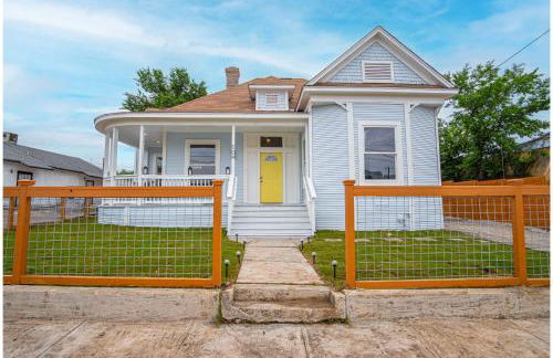 Trendy Historical Home Near Downtown Attractions - Foto 4