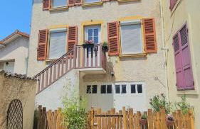 Plein cœur centre historique de Charlieu avec parking et garage vélo moto - Foto 2