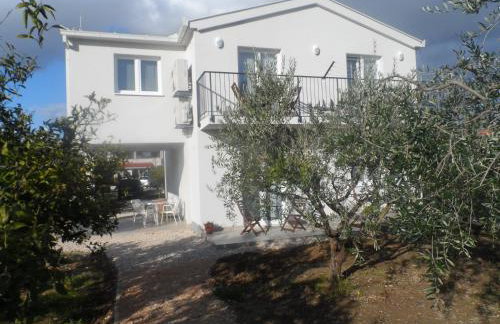 Apartmani Dropulić - Foto 1