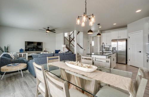 Family-Friendly Townhome about 2 Mi to Windsor Lake! - Foto 13