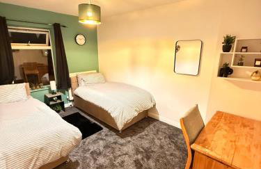 Royal 4 Bed House By City Centre - Foto 19