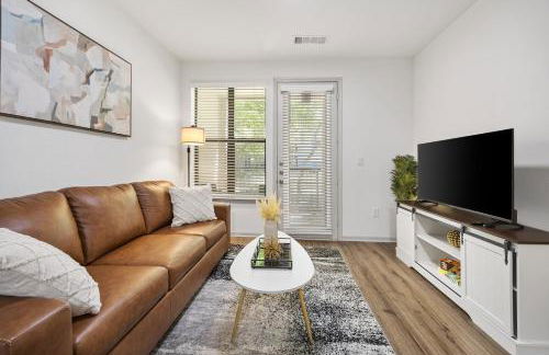 Brightshaven CoolSprings, Modern 1Bed with EV Parking in Frisco - Foto 1