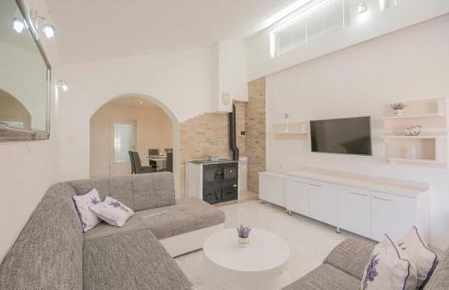 Beautiful Home In Donji Prolozac - Foto 4