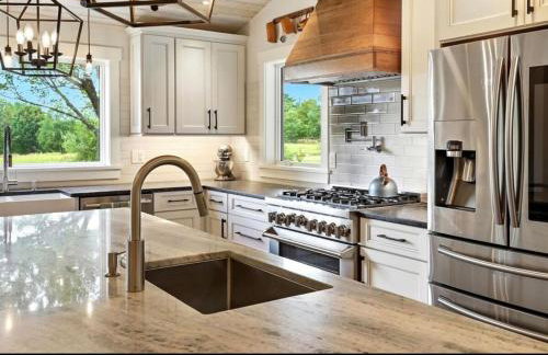 Big Meadow Farm at New London and Pleasant Lake - Foto 3