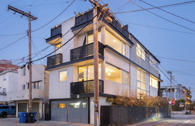 Venice View by Avantstay Walk to Venice Beach Rooftop, Ice Bath, Luxe Design - Photo 41