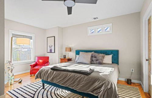 Designer Home, Walk to River - Foto 20