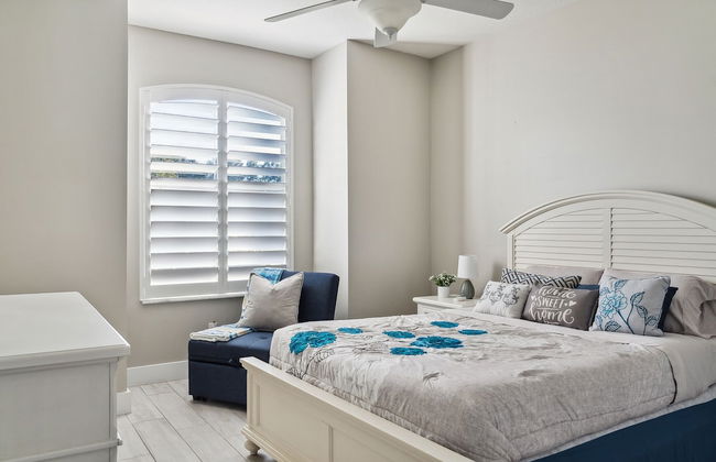 Family Paradise With Private Heated Pool 5 Bedroom Home by RedAwning - Photo 2