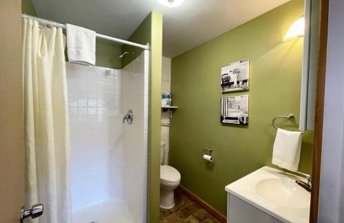 The Park Cabin at Mount Carmel Motel and RV Park - Foto 13