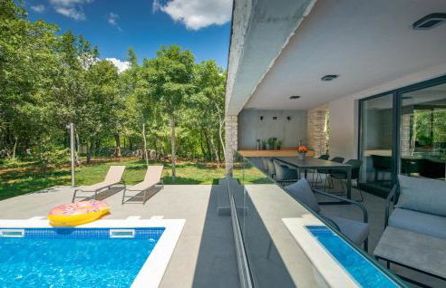 Amazing Home In Labin With Sauna - Photo 13