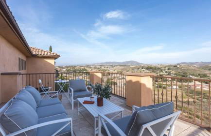 Palazzo Del Sol By AvantStay Breathtaking Home w Mountain Views Hot Tub - Photo 21