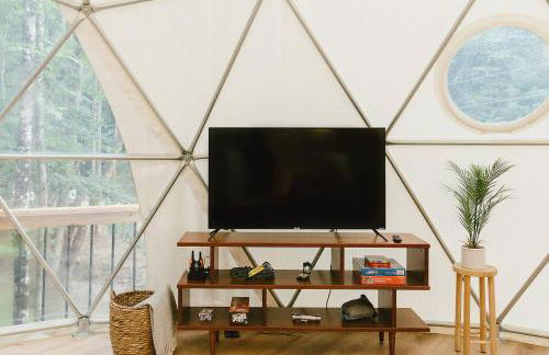 "Home Sweet Dome" MODERN TREEHOUSE STAY w/ Hot Tub - Foto 34