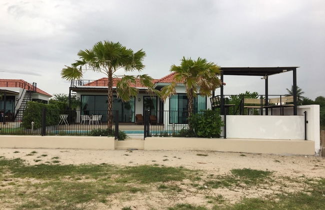 La Playa Beach Front Pool Villa Cha-am - Photo 19