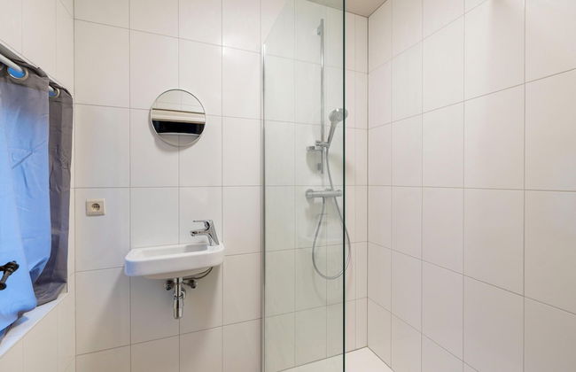 Beautiful Holiday Home in Dinant With Garden - Photo 17