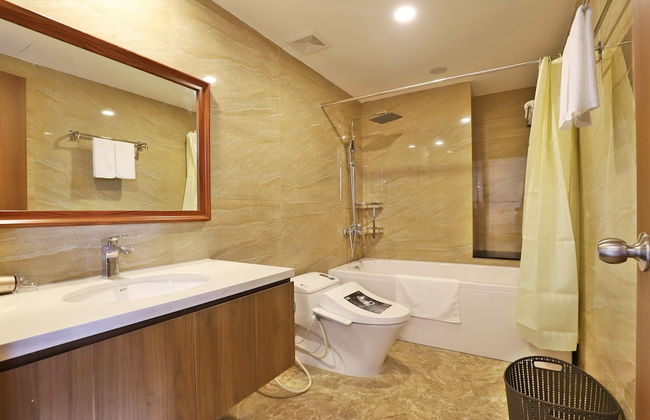 Luxe Paradise Suites Tay Ho - Photo 46