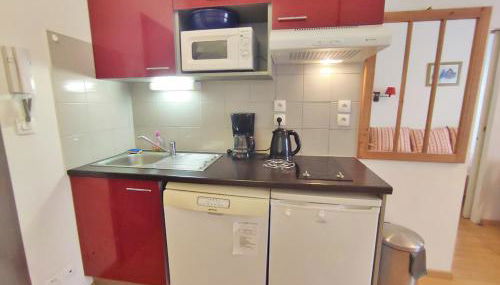 Oo, T2, centre Luchon, wifi, casier à skis, ascenseur, 4 personnes - Foto 5, stove, dishwasher, minibar