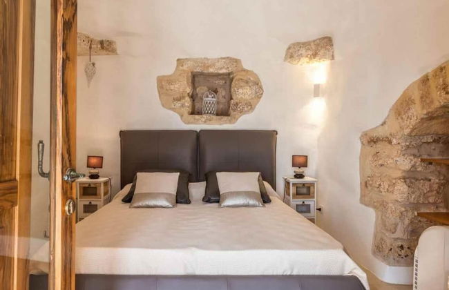 Luxury Scialandre Exclusive Pool Villa - Photo 3