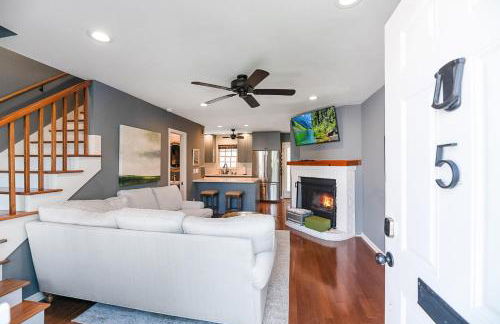 Dreamy Downtown Condo, Near Meeting St & Broad St - Foto 1