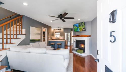 Dreamy Downtown Condo, Near Meeting St & Broad St - Foto 1