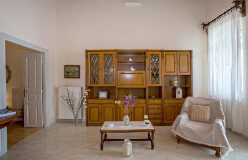 Xατζηράδος - Foto 20