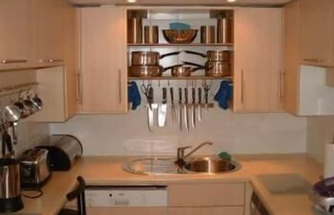 Earle House Serviced Apartments - Photo 9