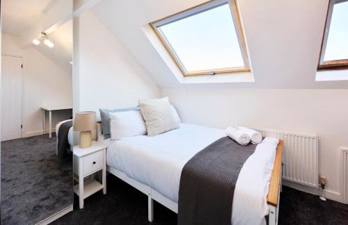 Aura - Elegant Retreat in Prime Leeds Location! - Foto 21