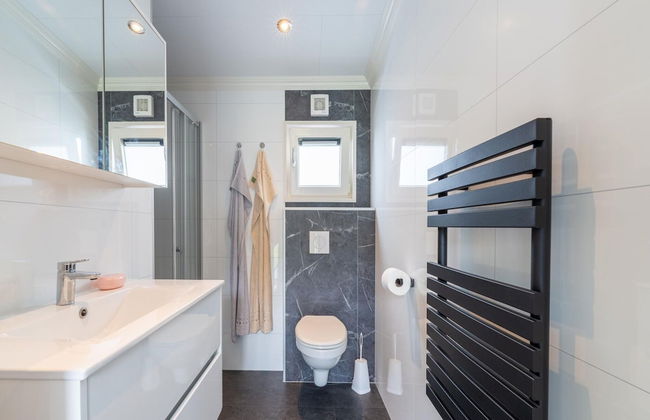 Holiday Home in Molenschot Near Nature Reserves - Foto 17