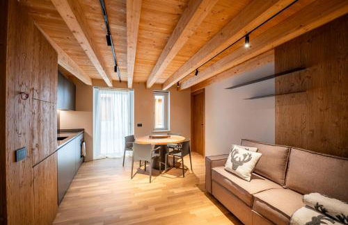 DALANIA MOUNTAIN APARTMENTS - Photo 1