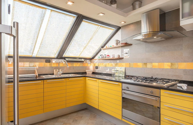 Torlonia Exclusive Penthouse - Photo 11