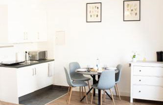 Business Central Apartment Wiesbaden - Foto 2