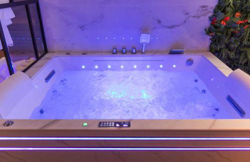 Krystalisya Room Suite Spa Privatif Sauna Jacuzzi Siege Massant - Foto 32