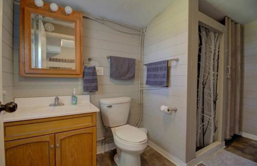 Bass Cabin at Spitzer Lake and Waterfront Views - Foto 8