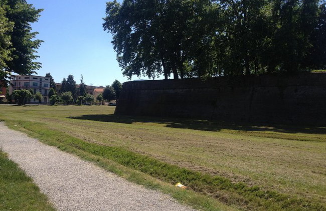 Excursión en tierra desde Livorno a Pisa y Lucca - Foto 5