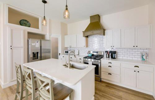 Historic Madison Retreat - 1 Mi to Ohio River - Foto 2